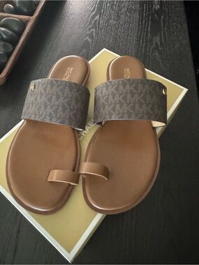 Michael Kors Dani Flat Slide